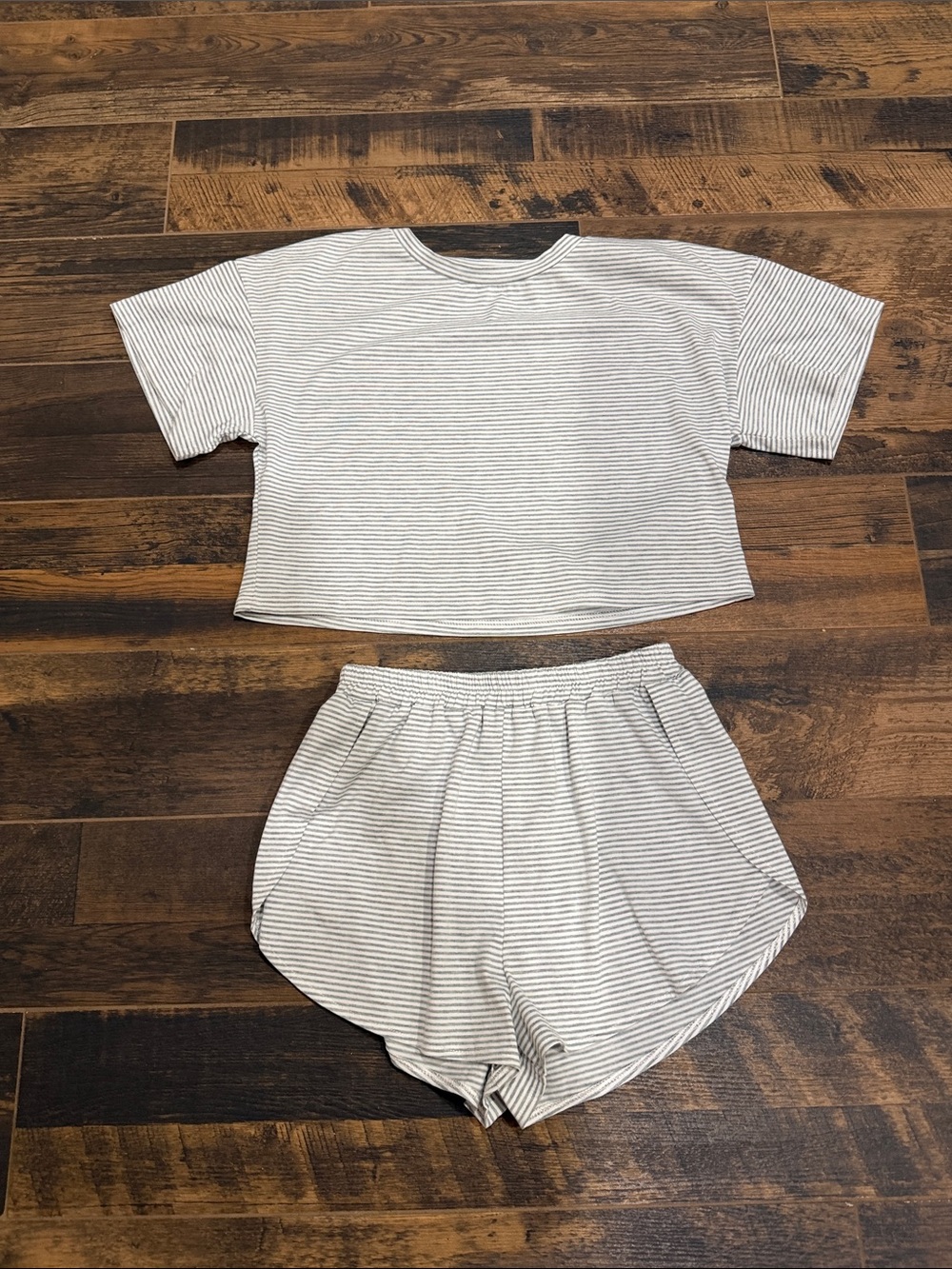 Striped Short Sleeve Crop Top & Shorts Pajama Set — White & Gray